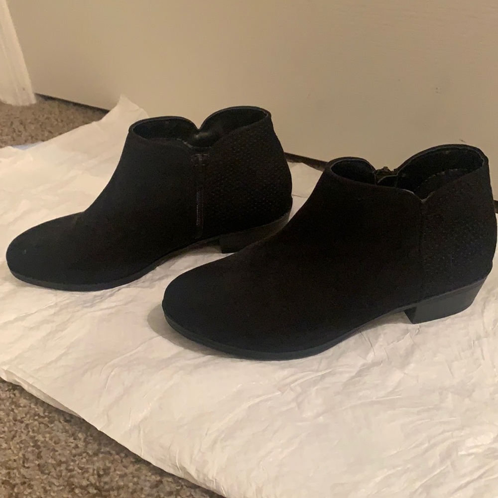 Black Boots